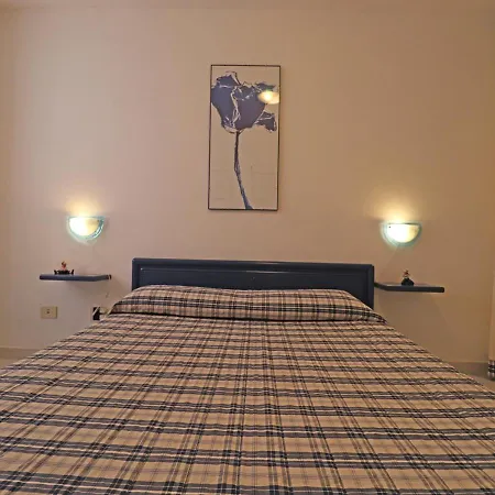Apartment Volta 01- Bilocale Nel Centro Storico Di La Maddalena La Maddalena (Sassari)